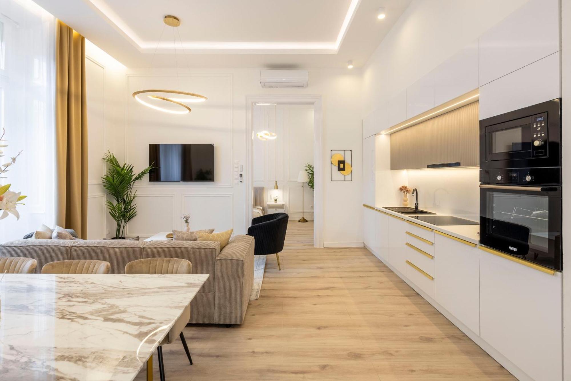 בודפשט Exclusive & Prestigious Central Residence W/ Balcony מראה חיצוני תמונה