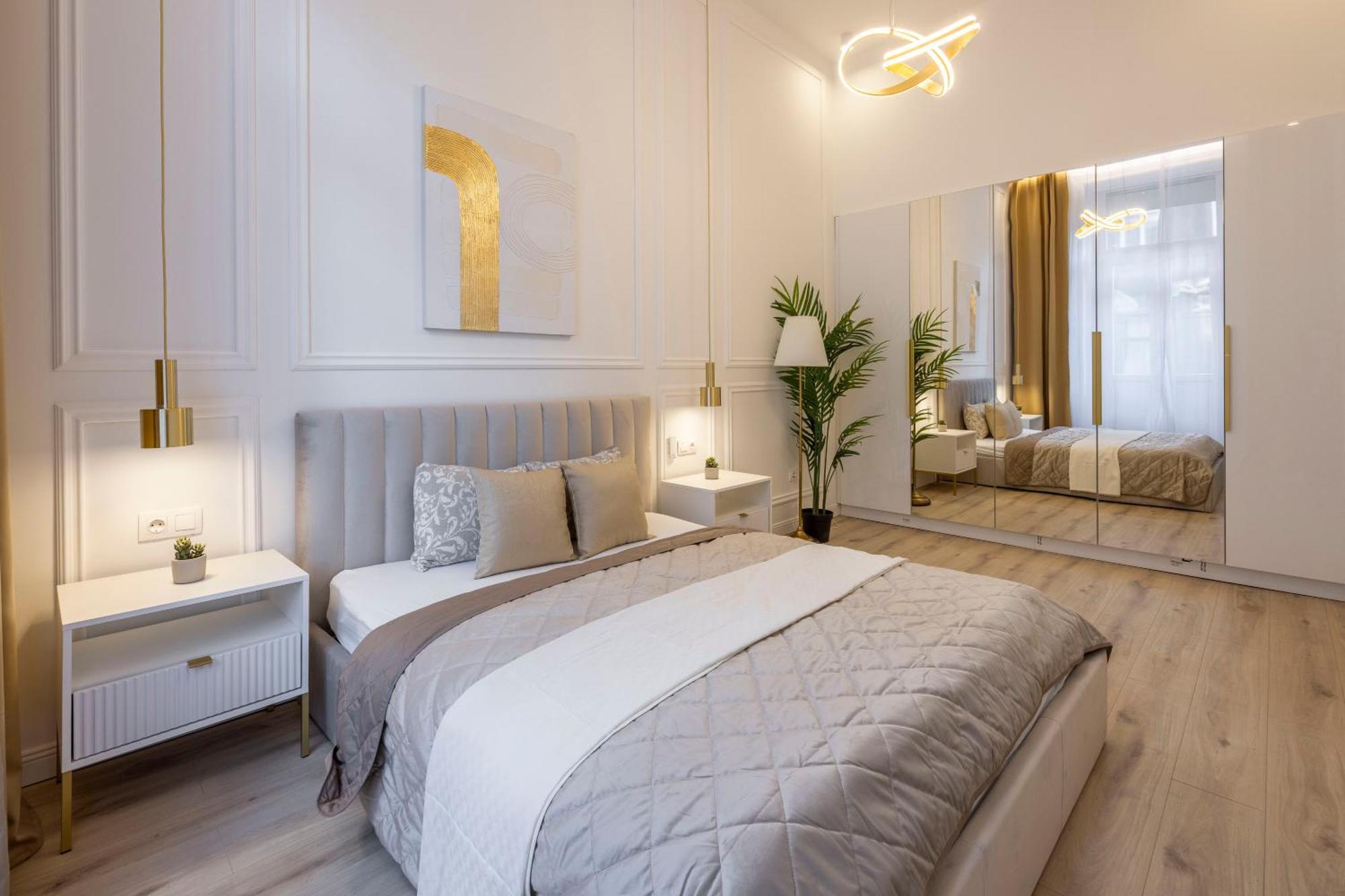 בודפשט Exclusive & Prestigious Central Residence W/ Balcony מראה חיצוני תמונה